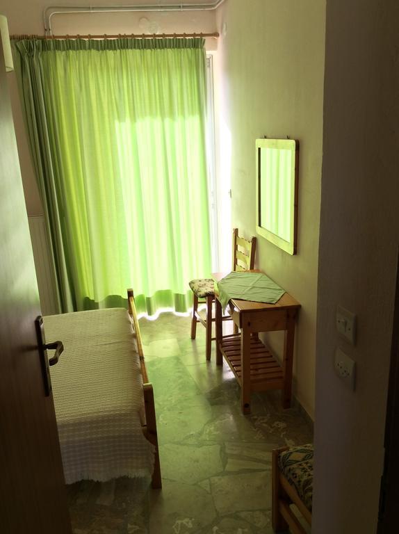 Apartments Rania Tolo Bilik gambar